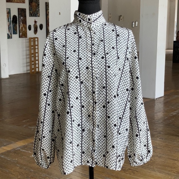 Vintage polka dot long sleeve button down blouse - Picture 7 of 11
